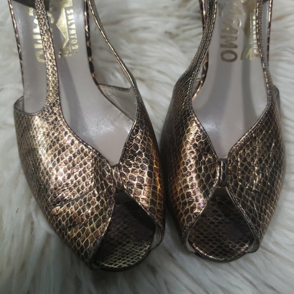 Salvatore Ferragamo women's vintage peep toe 3" metallic reptile print heel s4 - Picture 5 of 10